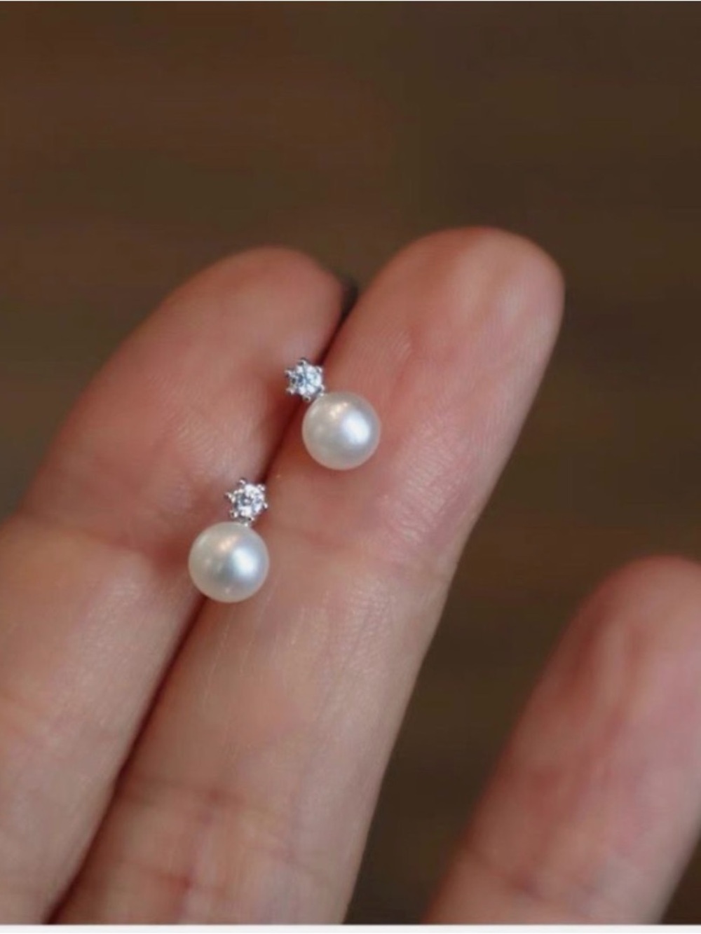 Small 4mm Freshwater Pearl Sterling Silver Cubic Zirconia Stud Earrings Gift PE2